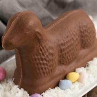 Easter Fudge Lamb featured image