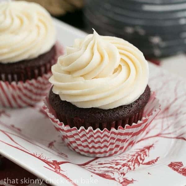 Red Velvet Cupcakes | The quintessential red velvet cupcakes made with buttermilk and a splash of of vinegar. The cream cheese icing is also to die for!!