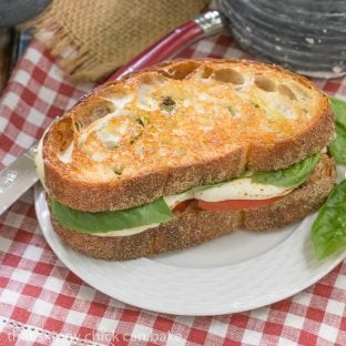 Caprese Grilled Cheese | A genius grilled cheese based on the scrumptious Caprese salad