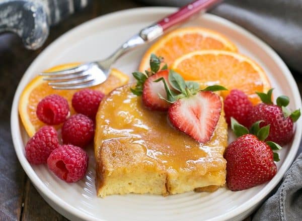 Crème Brûlée French Toast | Caramel lovers will swoon with every bite of this overnight breakfast casserole