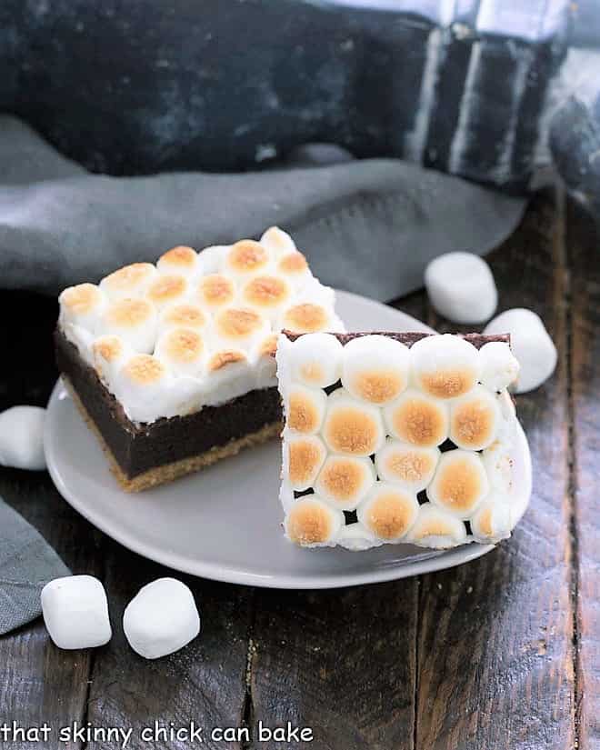 2 S'mores brownies on an oval plate.