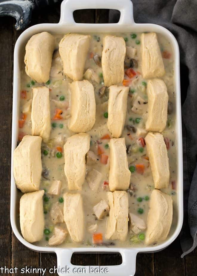 How to arrange cut biscuits on the pot pie