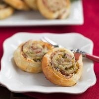 Prosciutto, Gruyere and Basil Pinwheels featured image