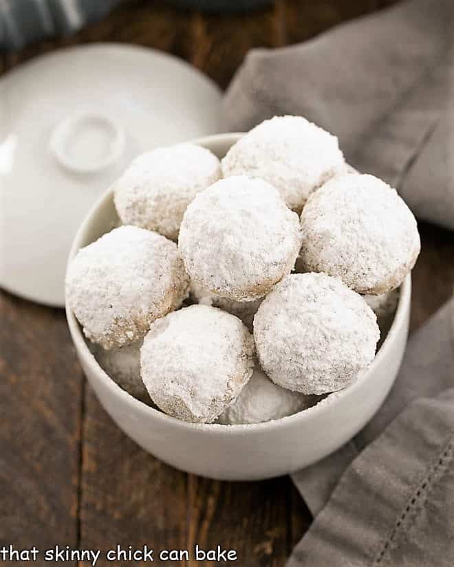 Overhead view of Noel Nut Balls in a white dish.