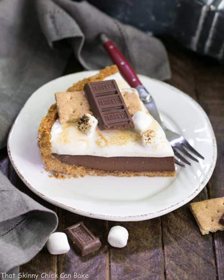 S'mores Pie - the quintessential summer picnic dessert