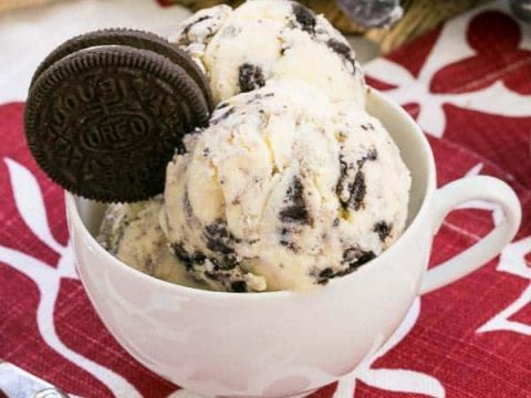 Oreo Ice Cream |homemade vanilla ice cream recipe with Oreo chunks