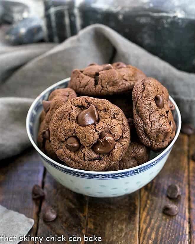 Double Chocolate Chunk Cookies in an Asian blue bowl