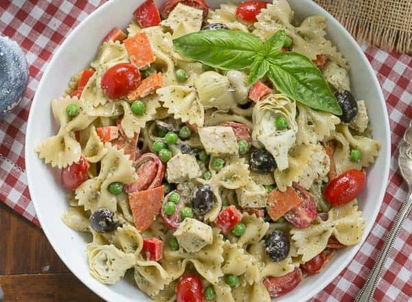 Pesto Pasta Salad | Pasta with a pesto dressing and so much more!