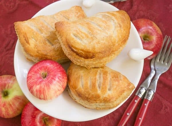 Chaussons aux Pommes |Easy delicious apple turnovers!