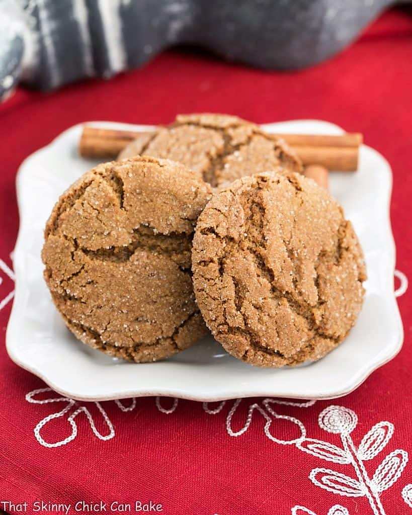 3 Chewy Gingersnaps on a square white  plate.