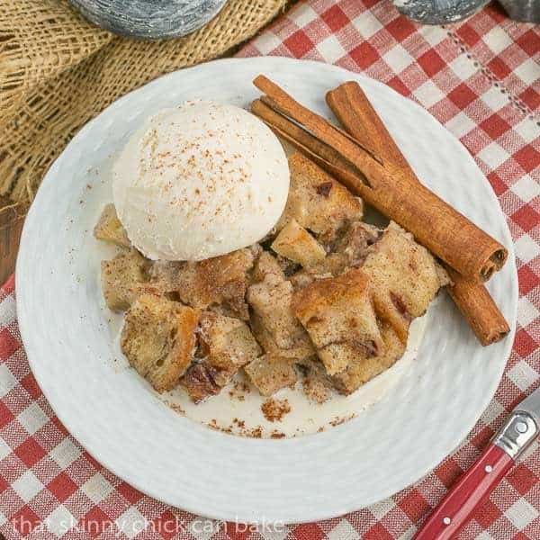 Slow Cooker Apple Pecan Bread Pudding | Nearly hands off way to make a delightful bread pudding dessert from thatskinnychickcanbake.com