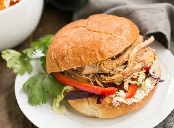 Honey Garlic Chicken Sliders | An easy, flavorful slow cooker recipe