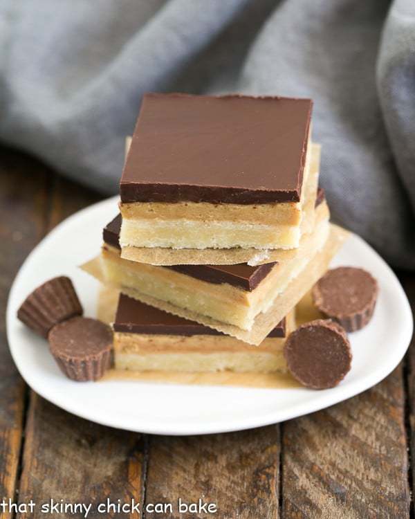 Tagalong Cookie Bars | All the amazing flavors of our favorite Peanut Butter, & Chocolate Girl Scout cookie!
