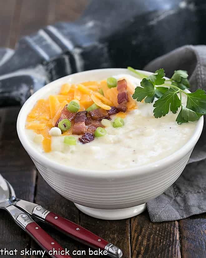 https://www.thatskinnychickcanbake.com/wp-content/uploads/2017/10/Baked-Potato-Soup-7.jpg