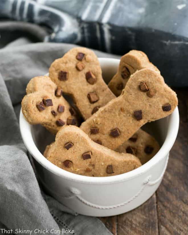 Peanut Butter Dog Bone Treats in a white dog bowl