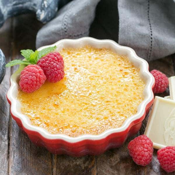 White Chocolate Crème Brûlée | An ultra creamy custard infused with white chocolate and topped with burnt sugar