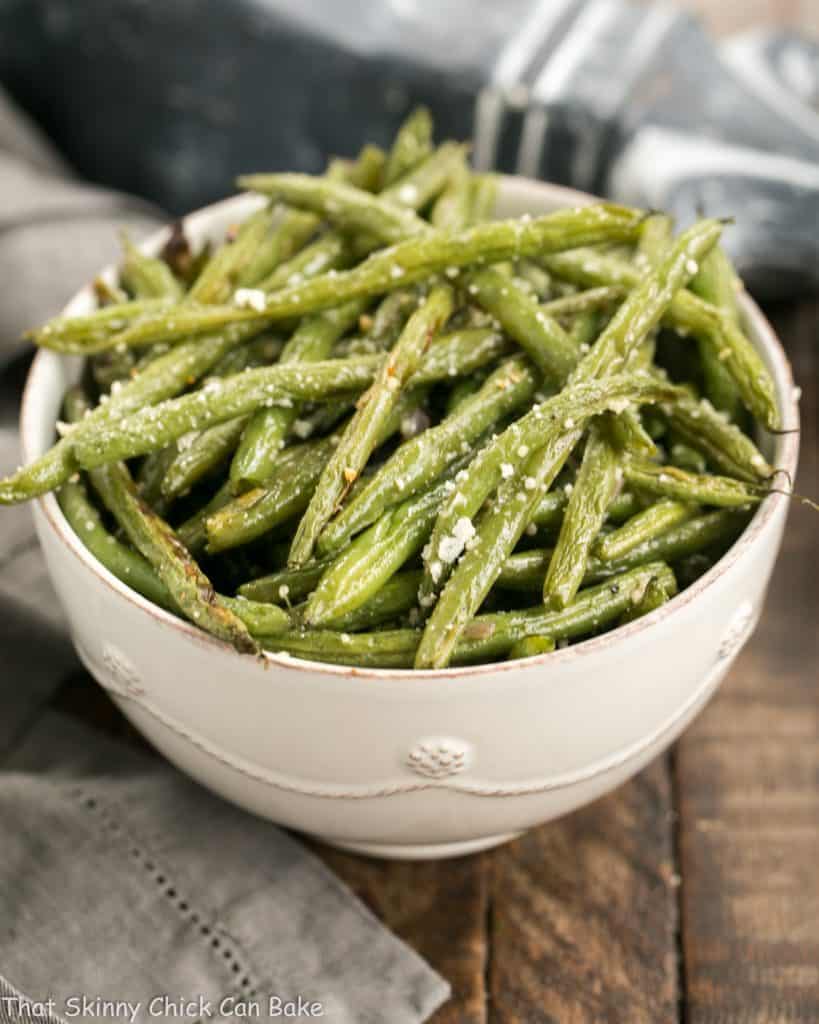 Garlic Parmesan Roasted Green Beans in a serving bowl