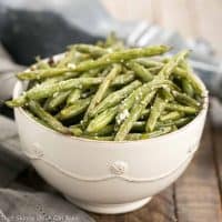 Garlic Parmesan Roasted Green Beans | An easy recipe to bring the best flavors out of fresh green beans