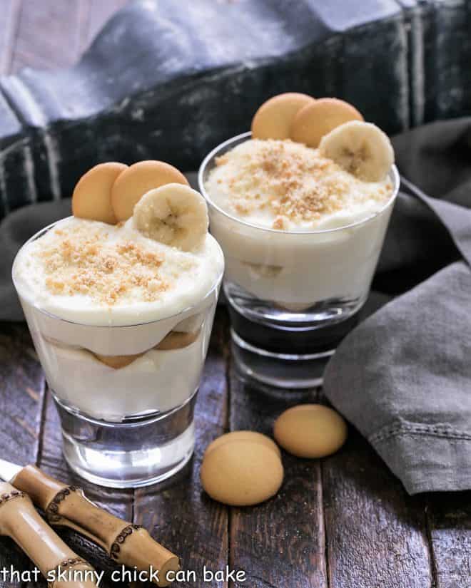 Old-Fashioned Southern Banana Pudding in two glasses