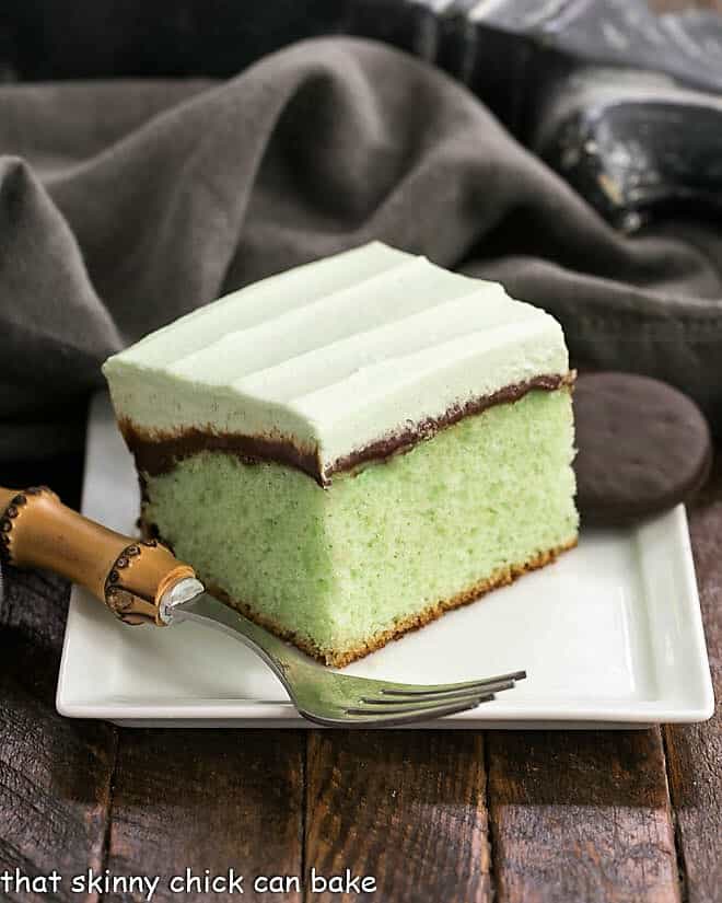 Creme de Menthe Cake -That Skinny Chick Can Bake