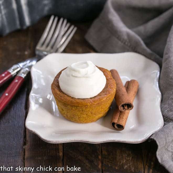 Pumpkin Pie Cupcake on a square white plate