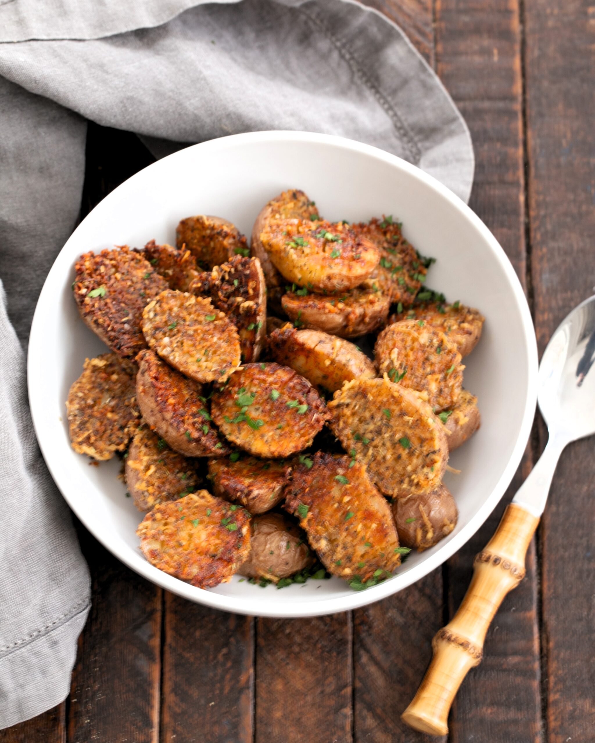 Crispy Parmesan Roasted Potatoes - Tasty & Flavorful - That Skinny Chick Can Bake